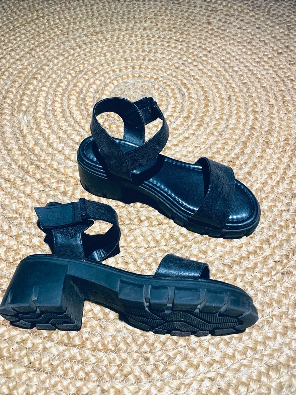 MIA Women's Skyler Heeled Lug Sole Sandals
